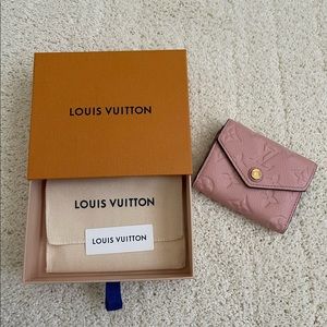 Louis Vuitton Victorine Wallet Black/Pink in Embossed Grained